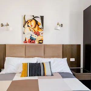 Francesco Romestay - Termini Apartment