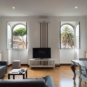 Residenza Termini Apartment